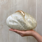 Clutch Madreperola Com Dourado