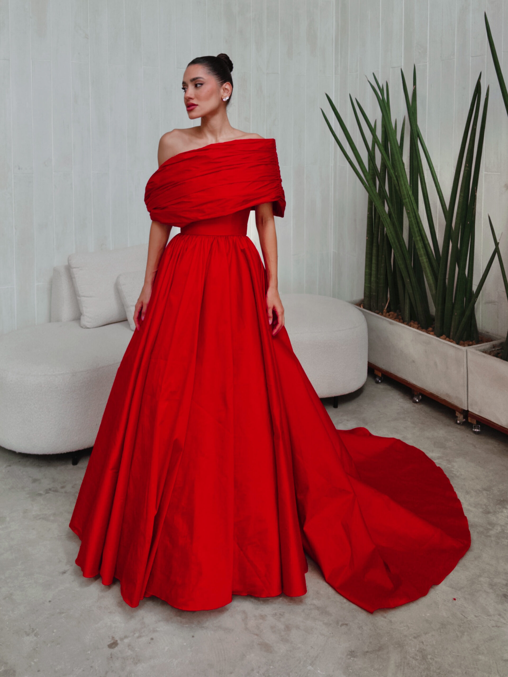 {"temperature":6500,"tint":9.027695} Miranda Vermelho - Imagem 1
